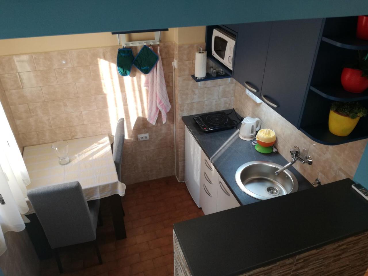 By The Park Free Parking Apartment Belgrade Exterior photo